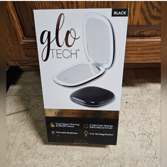 Glo Tech LED Compact Mirror- NWT - Picture 1 of 4